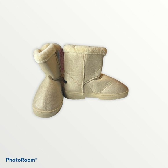 Kenzie Girl Youth Sz 2 Gold Boots Bow Detail NWT - Picture 2 of 7